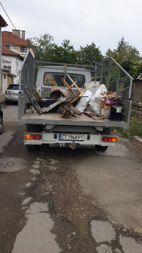 Нов рекорд с общо 138 400 кг. изхвърлен битов отпадък по време на проведената кампания  „Да почистим Казанлък“