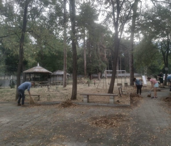 Военнослужещи от 61 Стрямска механизирана бригада се включиха в кампанията „Да изчистим България заедно”