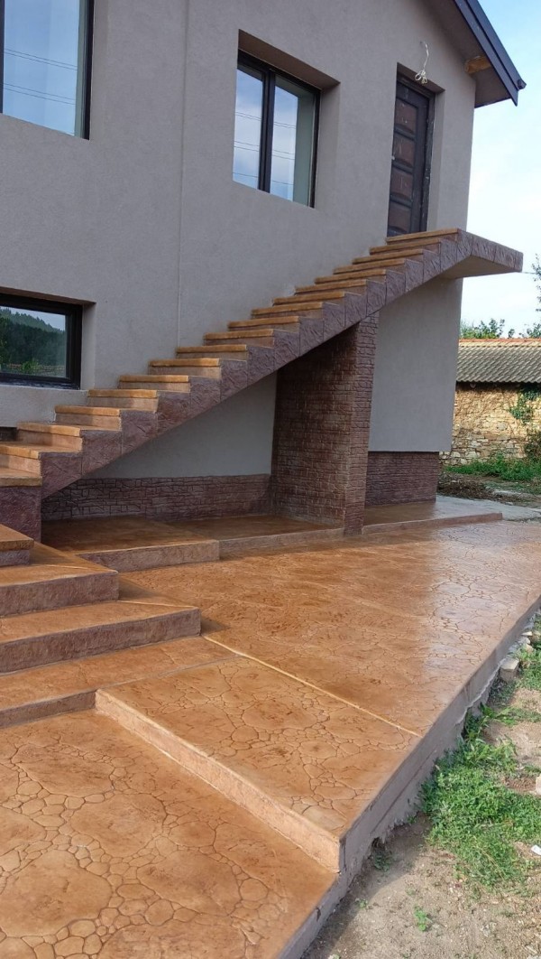 Щампован бетон за всеки дом - качествено изграждане на подови и стенни настилки 