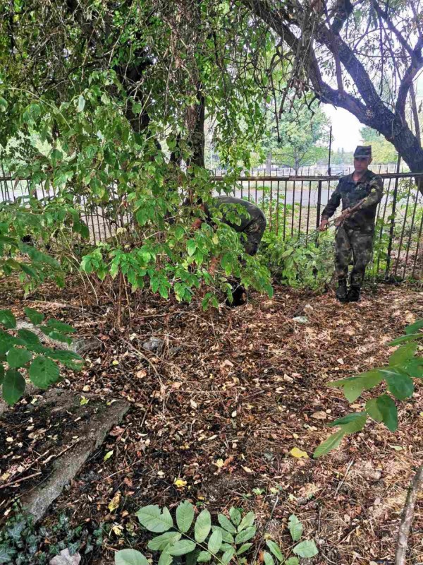 Военнослужещи от 61 Стрямска механизирана бригада се включиха в кампанията „Да изчистим България заедно”