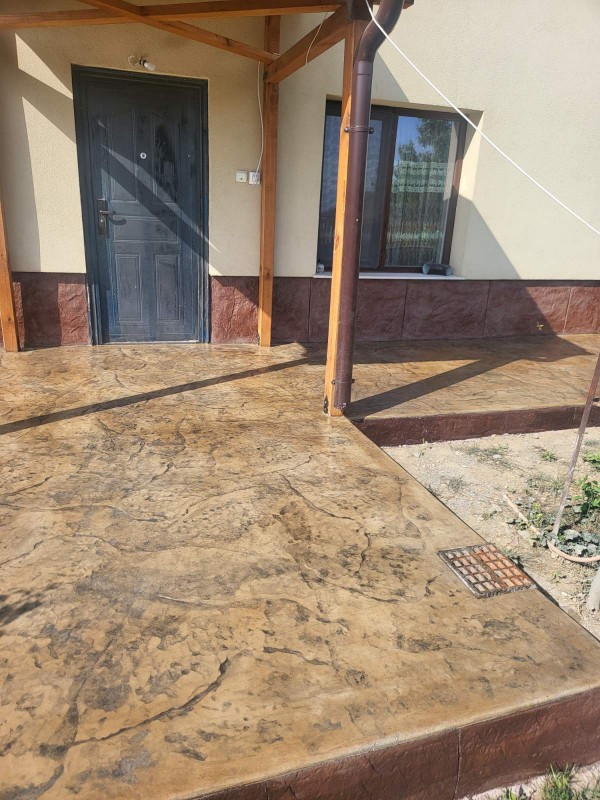 Щампован бетон за всеки дом - качествено изграждане на подови и стенни настилки 