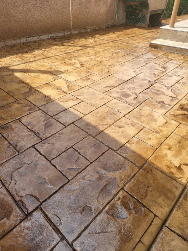 Щампован бетон за всеки дом - качествено изграждане на подови и стенни настилки 