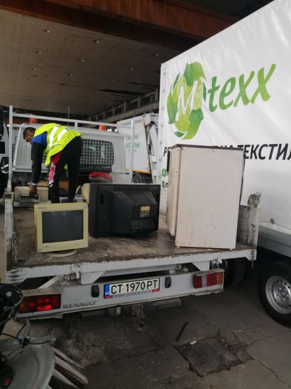 Нов рекорд с общо 138 400 кг. изхвърлен битов отпадък по време на проведената кампания  „Да почистим Казанлък“