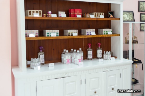 Новият магазин на „Дамасцена“ отвори врати в центъра на Казанлък