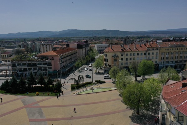 Социологическо проучване за Казанлък: Младите семейства оценяват качеството на живот в Казанлък