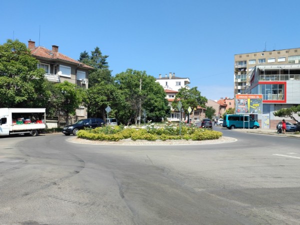 Социологическо проучване за Казанлък: Младите семейства оценяват качеството на живот в Казанлък