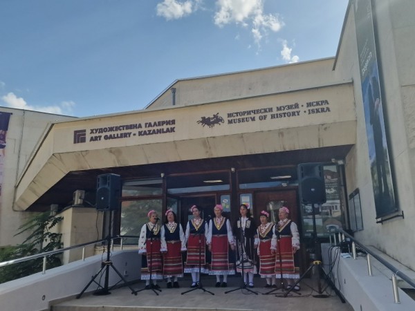 Казанлък отбеляза тържествено 115 години Независима България