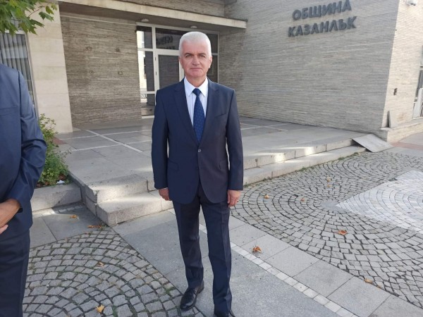 Алекси Алексиев е кандидатът за кмет на община Казанлък от коалиция Продължаваме промяната – Демократична България