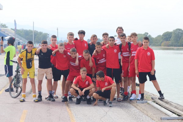 Момчетата от “Розова долина“ набор 2009 безпогрешни в Пловдивската зонална група