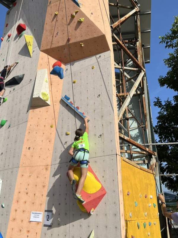 3 шампионски и 1 вицешампионска титла спечелиха катерачите на “Селт“ от Държавното в Казанлък 