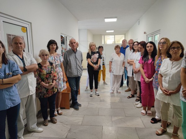 Официално откриване на новия асансьор в ДКЦ „Районна поликлиника“ в Казанлък