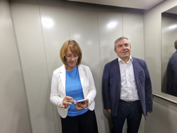 Официално откриване на новия асансьор в ДКЦ „Районна поликлиника“ в Казанлък