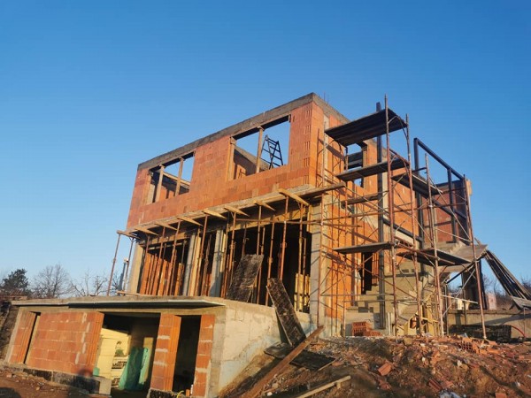 Започнете на чисто! Фирма „Палова 2019” ЕООД - кърти, чисти, извозва професионално и изгодно