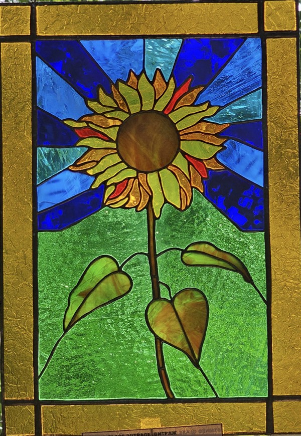 Двама казанлъшки творци представят обща изложба в София 