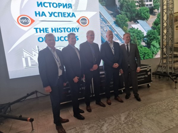 Поздравления от Община Казанлък за 60-години „М+С Хидравлик”АД