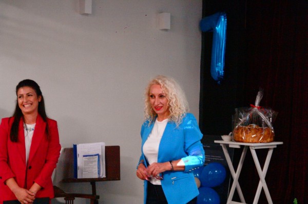 Зимата можете да я видите в снегорин, лятото –да полива цветята в парка