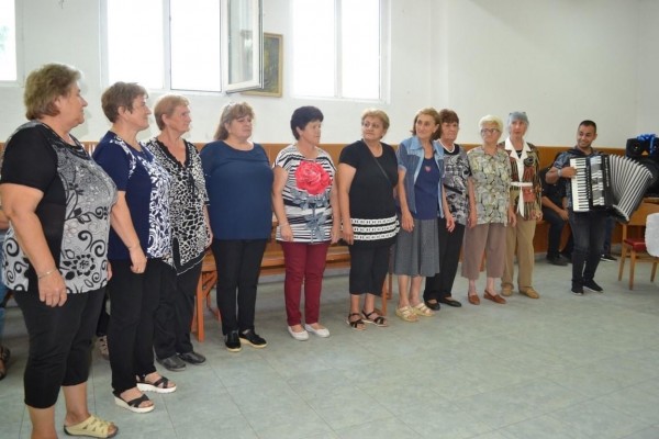 Галина Стоянова с поздрав в Деня на възрастните хора