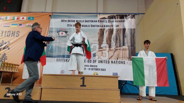 Казанлъшките каратисти от „Шори Доджо“ извоюваха световни титли от първенството в Гърция