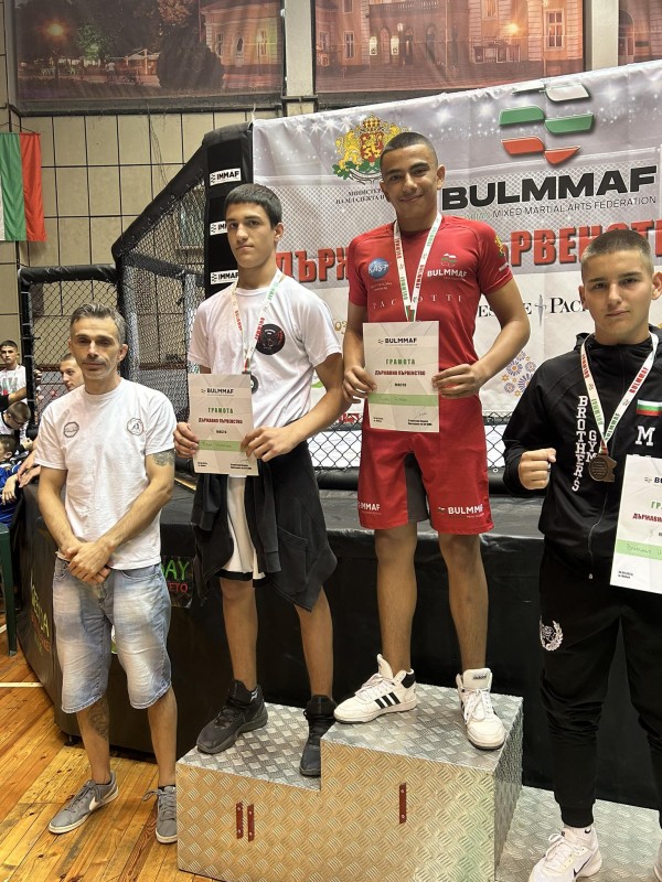 Две шампионски титли и общо 4 медала от Държавното първенство по ММА за състезателите на СНЦ „СК Аргус ММА“