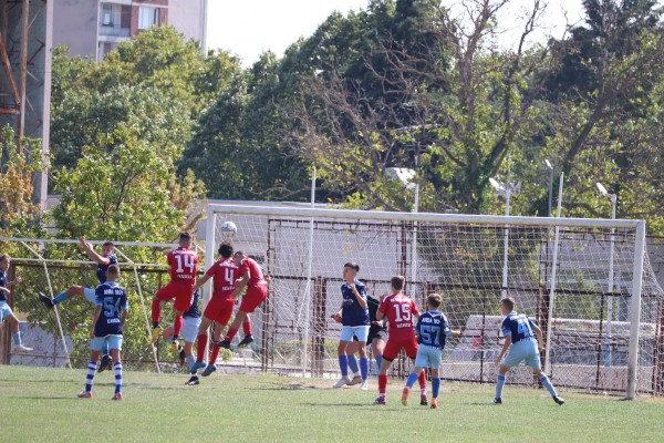 Пета поредна победа отбеляза отбора на „Розова долина“ набор 2009 в пловдивската зонална група