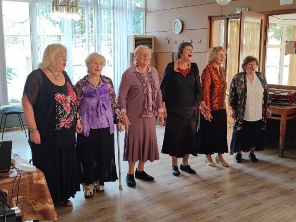 Закупуване на нови електробуси за междуградските линии – част от Програмата на Галина Стоянова 