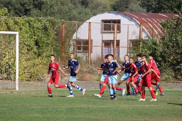 Пета поредна победа отбеляза отбора на „Розова долина“ набор 2009 в пловдивската зонална група