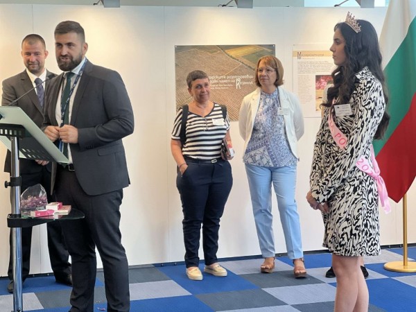 Галина Стоянова: Обединихме се и защитихме розовото масло