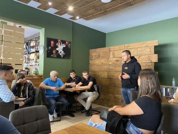 Учениците от ПГЛПТ отбелязаха Световния ден на туризма с интересно обучение и демонстрация 