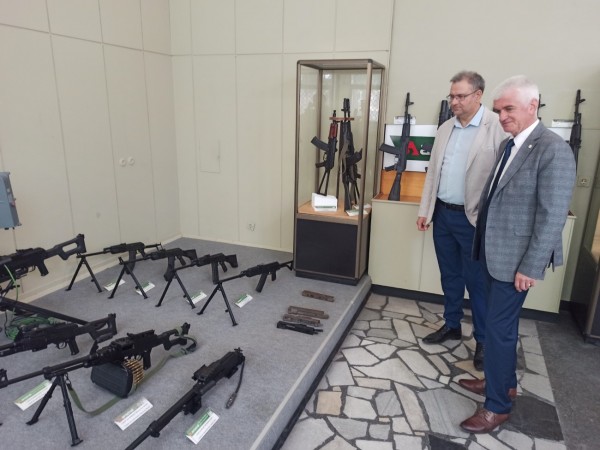 Алекси Алексиев: Честит празник, арсеналци! Бъдете горди с постигнатото!