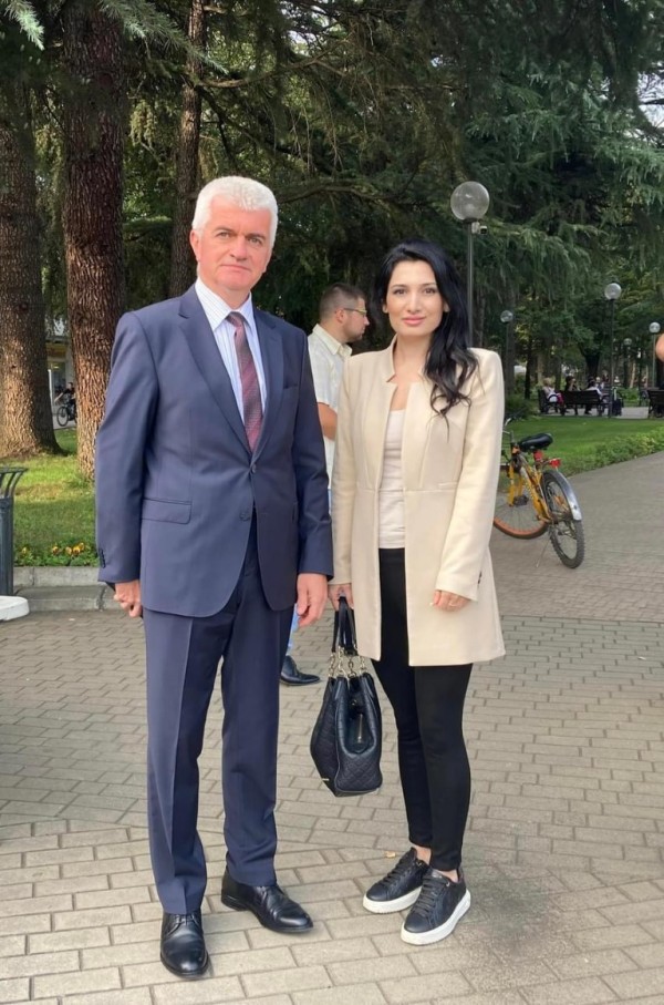 Продължаваме промяната - Демократична България откри официално предизборната си кампания в Казанлък / Видео 