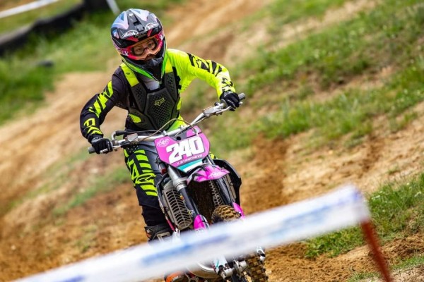 Казанлъчаните Любомир Синев и Теована Станчева са Републикански шампиони в екстремния ендуро шампионат