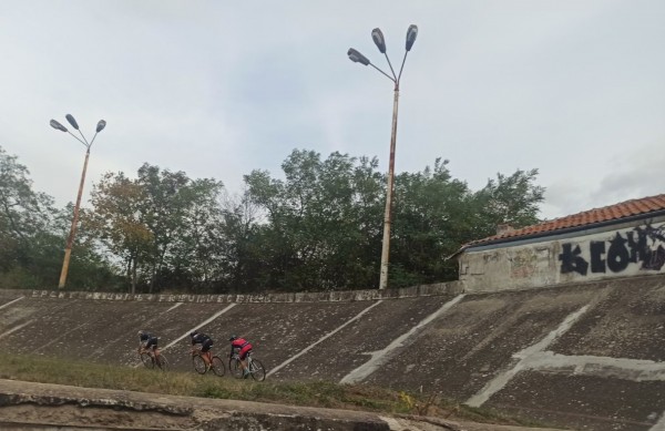 Алекси Алексиев и кандидати за общински съветници на коалиция „Продължаваме промяната –Демократична България“ се срещнаха с представители на колоездачния клуб