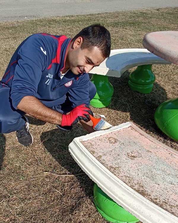Хората в Крън се радват на нова градинка