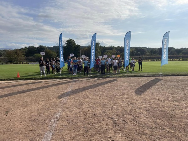 Над 140 участници събра седмото издание на спортната надпревара “Мама,татко и аз”