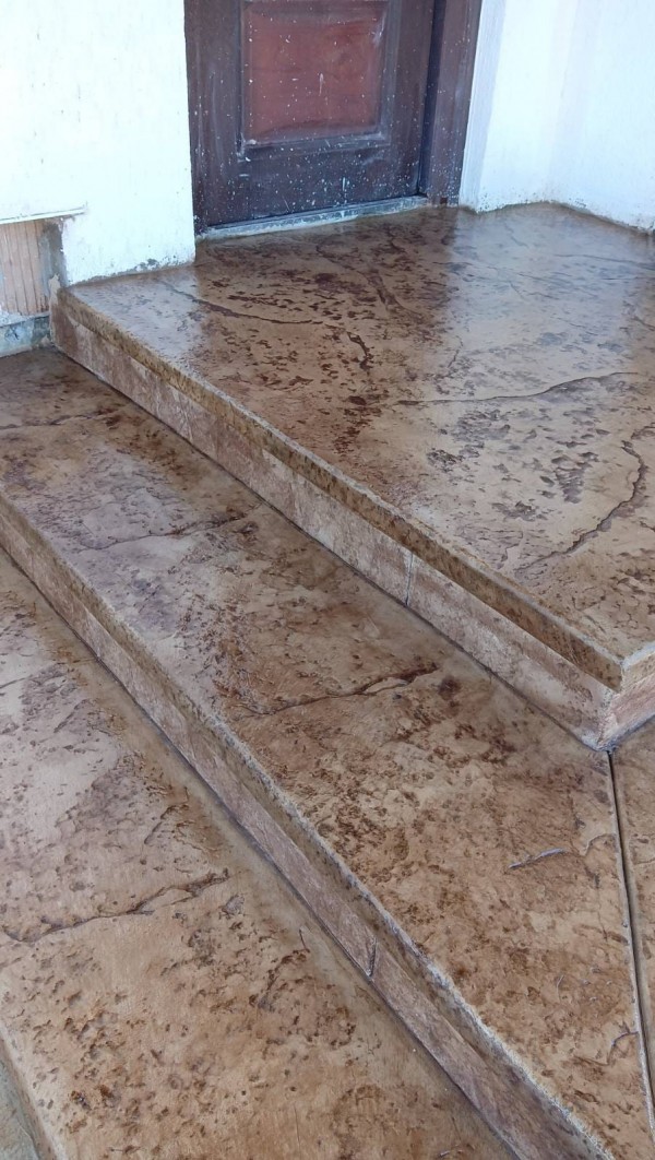 Щампован бетон от “Палова 2019“ ЕООД - изграждане на настилки, облицовки, огради, басейни, топлоизолация