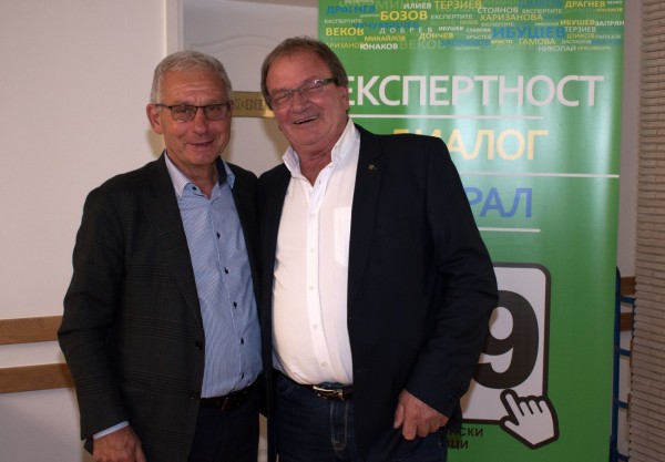 Николай Ибушев, водач на листата на Алтернативата на гражданите – Казанлък:  „Различаваме се от всички останали кандидати – ние сме безпартийни и работим безвъзмездно в Общинския съвет“