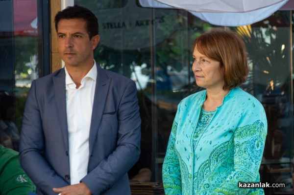 ГЕРБ представи кандидатите за общински съветници и кметове на населени места в община Казанлък / Видео