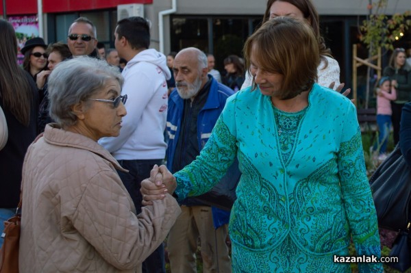 ГЕРБ представи кандидатите за общински съветници и кметове на населени места в община Казанлък / Видео