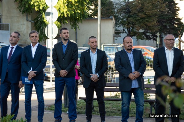 ГЕРБ представи кандидатите за общински съветници и кметове на населени места в община Казанлък / Видео