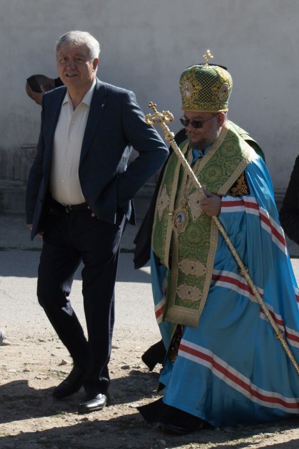 Стотици празнуваха Петковден в Енина