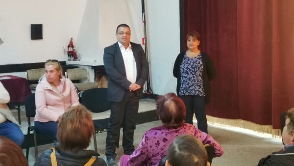 Мима Колева (Хаджидимитрово): Ремонт на Младежкия дом и изграждане на детски площадки са част от Програмата ми