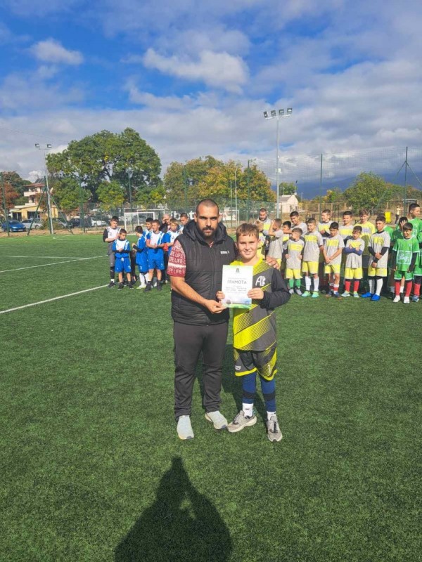 Отборът на ОУ “Никола Й. Вапцаров“ стана шампион, а ОУ “Георги Кирков“ вицешампион в общинското първенство по футбол за 5-7 клас