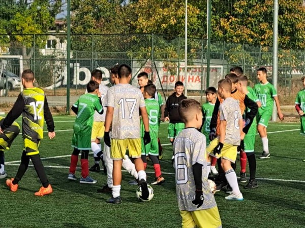 Отборът на ОУ “Никола Й. Вапцаров“ стана шампион, а ОУ “Георги Кирков“ вицешампион в общинското първенство по футбол за 5-7 клас