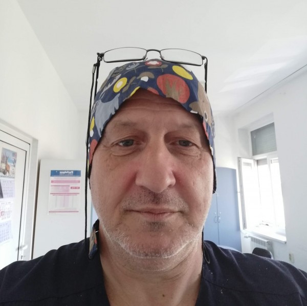 Д-р Колев, №1: Честит празник, колеги! / Новини от Казанлък