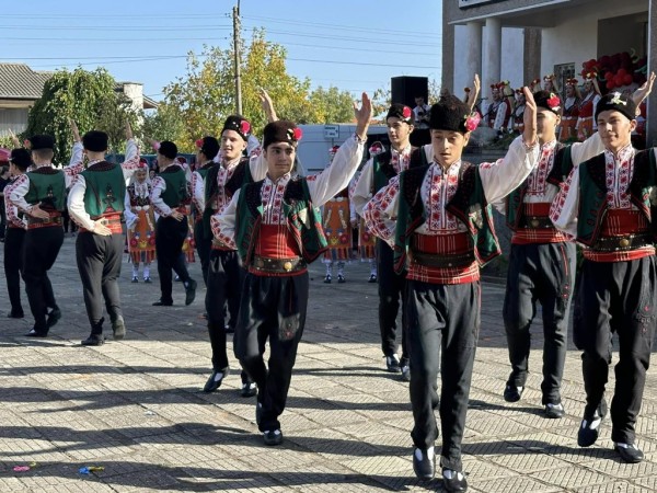 Венцислав Колев: Пожелавам на розовци здраве, благополучие и добри дни!