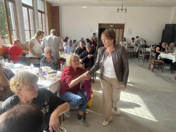 Средногорово празнува!