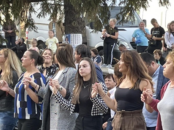 Зина Трифонова (с. Копринка): Делата ми ще покажат дали съм достойна да бъда Ваш кмет!