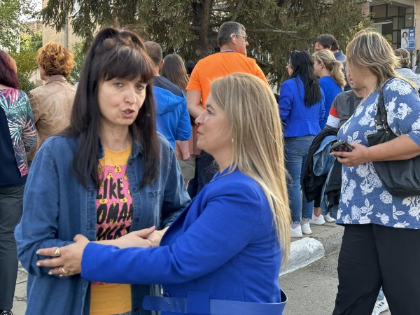 Зина Трифонова (с. Копринка): Делата ми ще покажат дали съм достойна да бъда Ваш кмет!