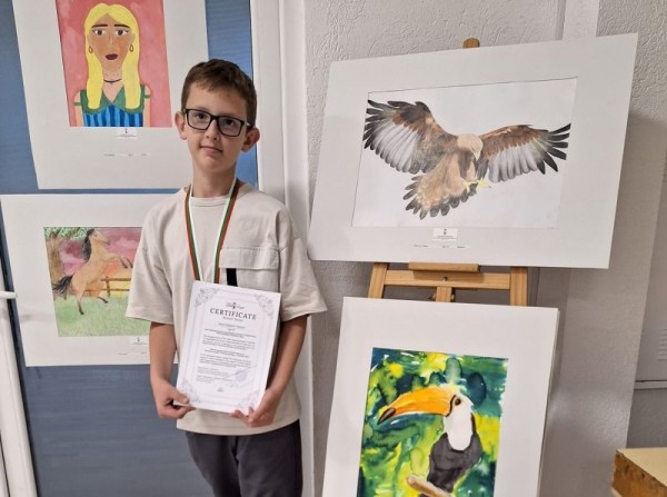 Иван Иванов от школа „Ренина“ с награда от световен конкурс / Новини от Казанлък