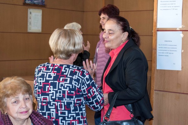 Красимира Харизанова: Подкрепям развитието на младите